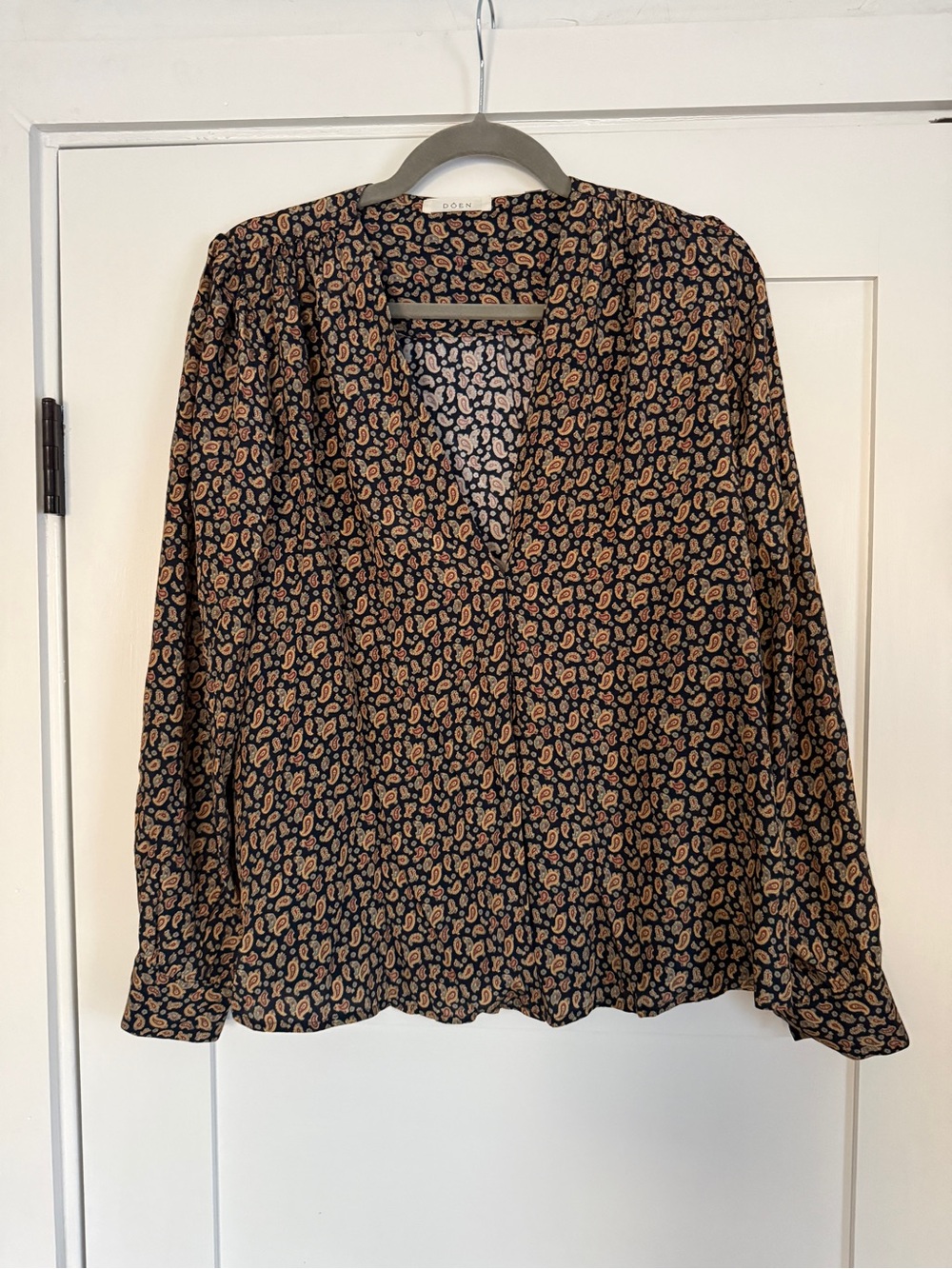 Doen silk top in paisley print medium